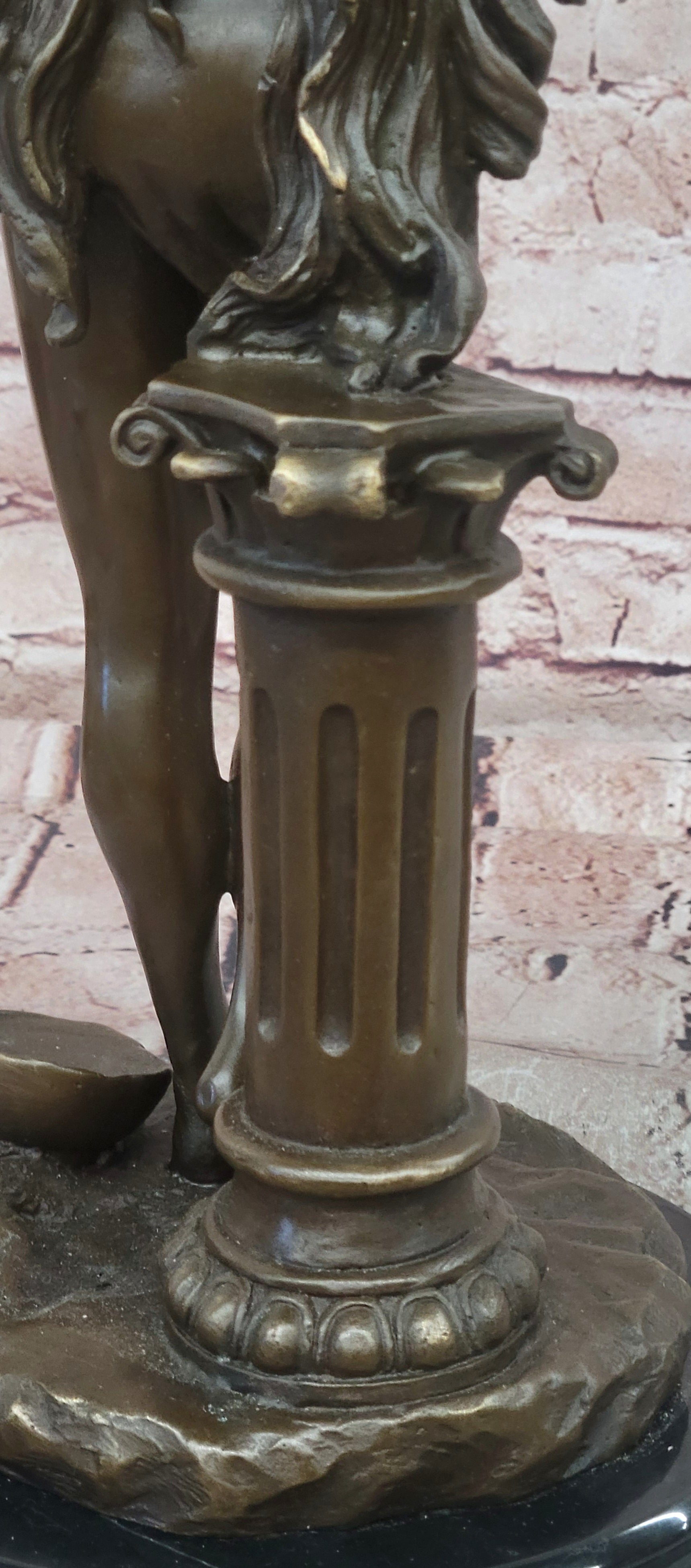 Signed Cesaro Bronze Gorgeous Aphrodite Greek Goddess Sculpture Statue Gift