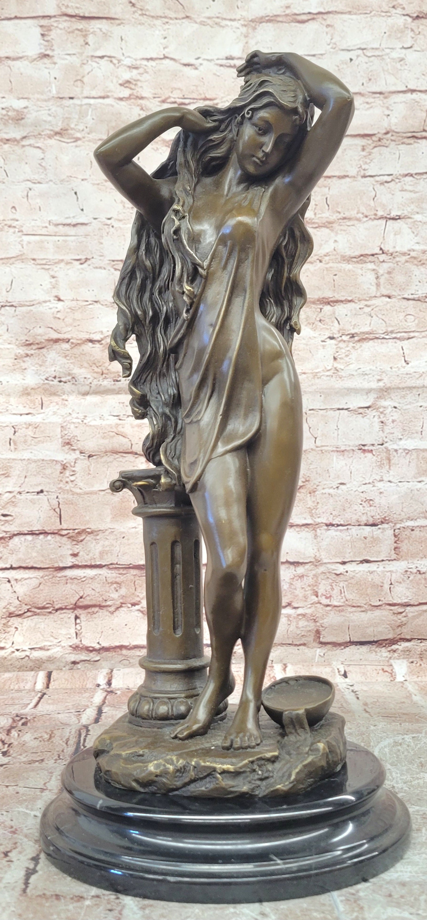 Signed Cesaro Bronze Gorgeous Aphrodite Greek Goddess Sculpture Statue Gift