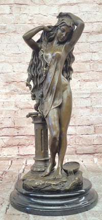 Signed Cesaro Bronze Gorgeous Aphrodite Greek Goddess Sculpture Statue Gift