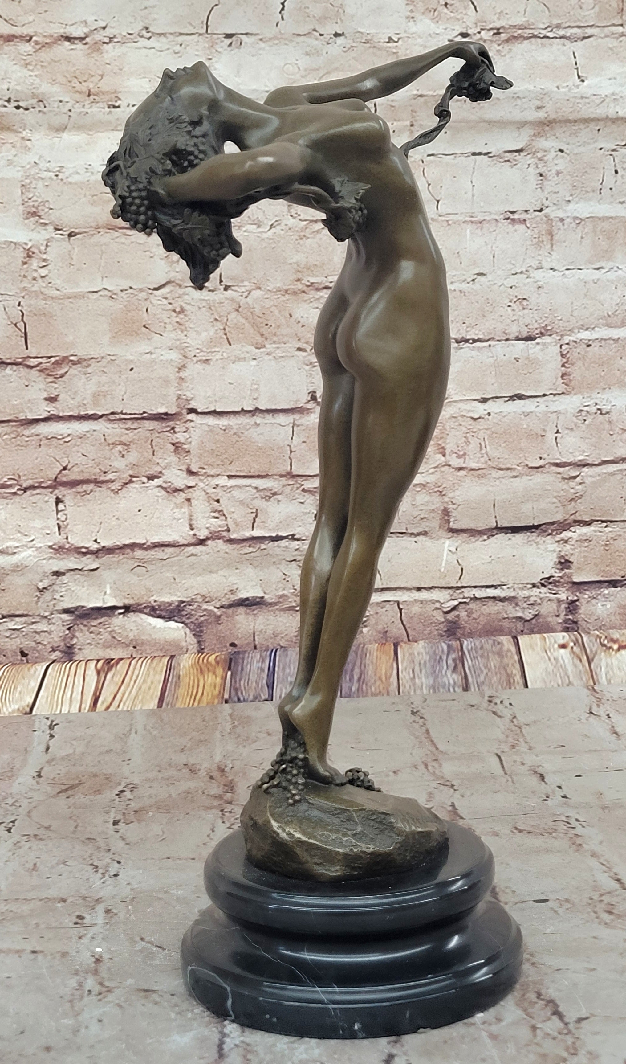 Hot Cast Bronze Sculpture Harriet Frishmuth The Vine Nude Female Figure Holding Grapes