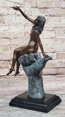 Abstract Modern Art Nude Female Sitting on Hand Bronze Sculpture Figure Figurine