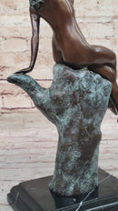 Abstract Modern Art Nude Female Sitting on Hand Bronze Sculpture Figure Figurine