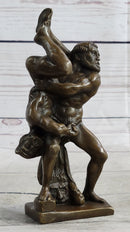 Hot Cast Miniature Austria Wrestling Bronze Artwork
