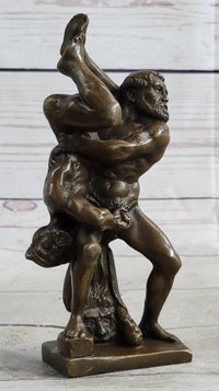 Hot Cast Miniature Austria Wrestling Bronze Artwork
