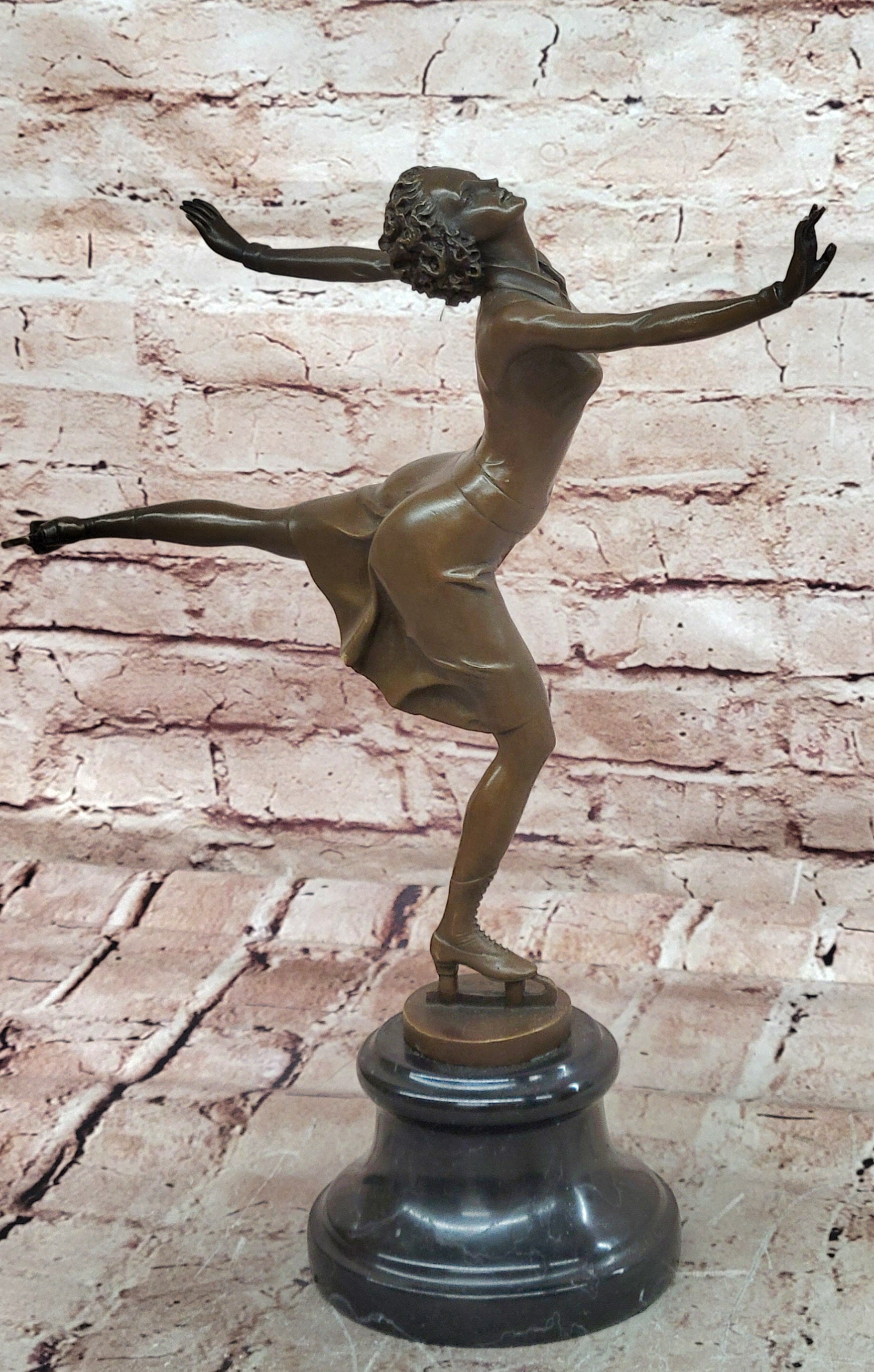 Signed Cesaro Skating Female Bronze Statue Sculpture Handmade Home Decor