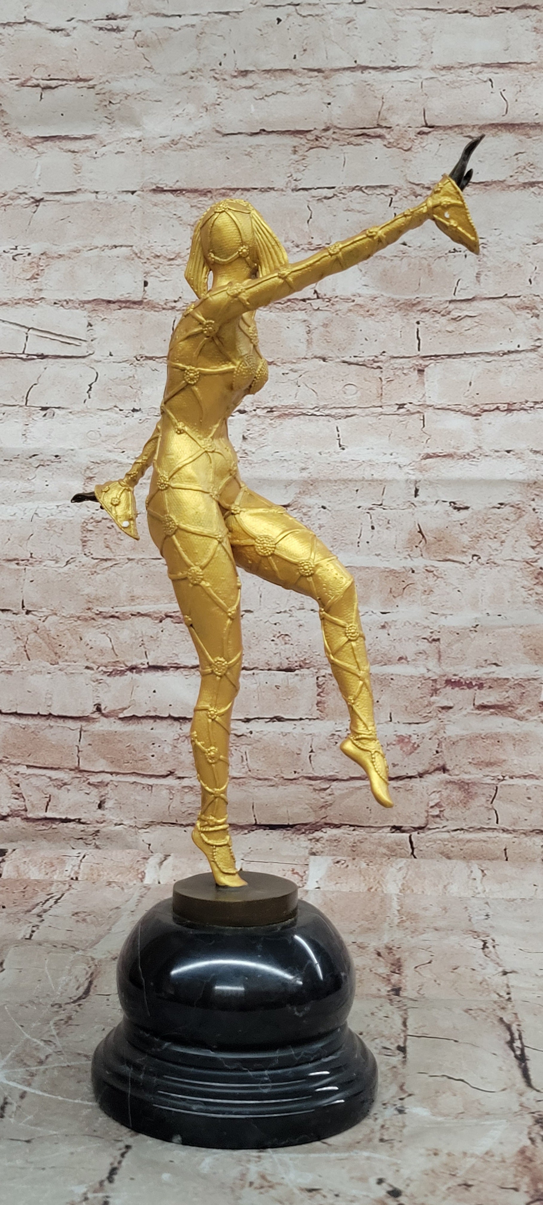 Art Deco statue1920 Style by Demetre Chiparus Genuine Bronze Sculpture