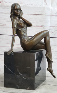 Signed Artwork by Italian Artist Mavchi Nude Naked Bronze Sculpture