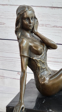 Signed Artwork by Italian Artist Mavchi Nude Naked Bronze Sculpture