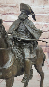 Bronze Explorer on Horseback – Historical Sculpture