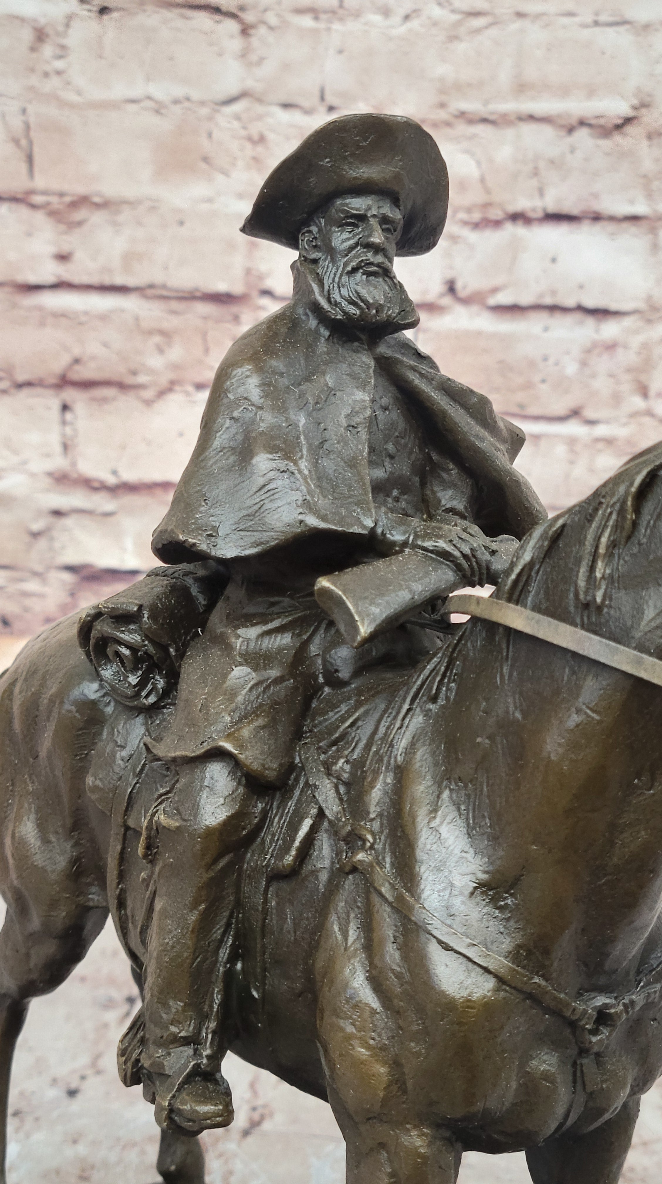 Bronze Explorer on Horseback – Historical Sculpture