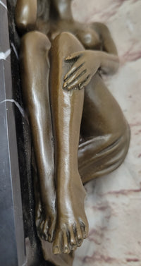 Hot Cast Bronze Sculpture Art Girl Laying Down Sleeping