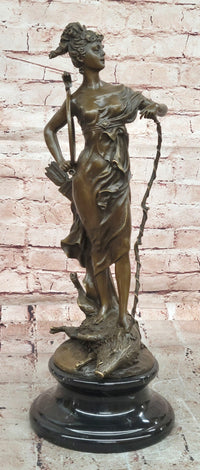 Diana Bronze Sculpture: Mythological Goddess with Bow, Patron Hunter Statue