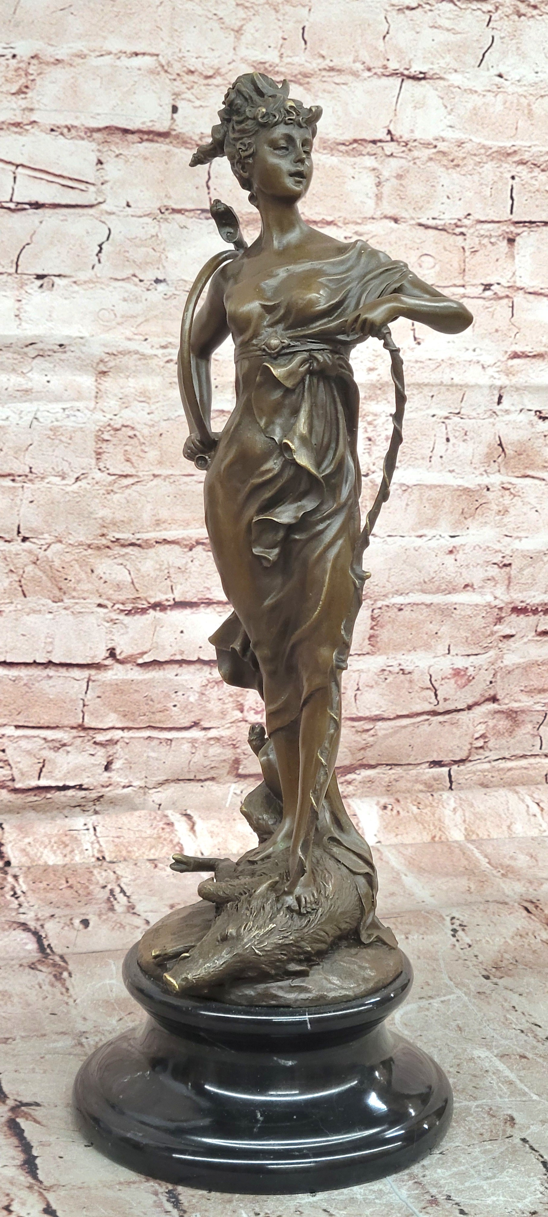Diana Bronze Sculpture: Mythological Goddess with Bow, Patron Hunter Statue