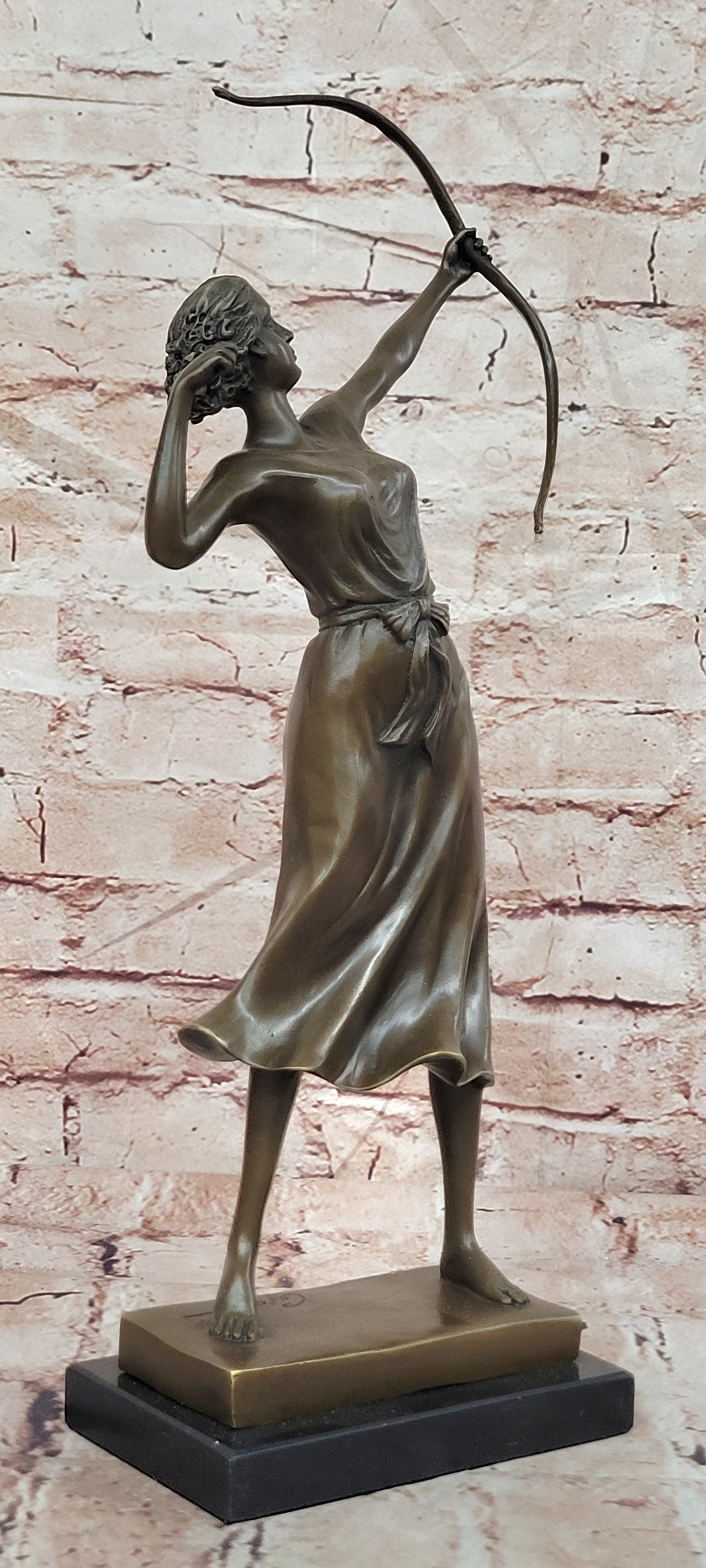 Luxurious Bronze Sculpture Female Archer Diana the Huntress Figurine Statue