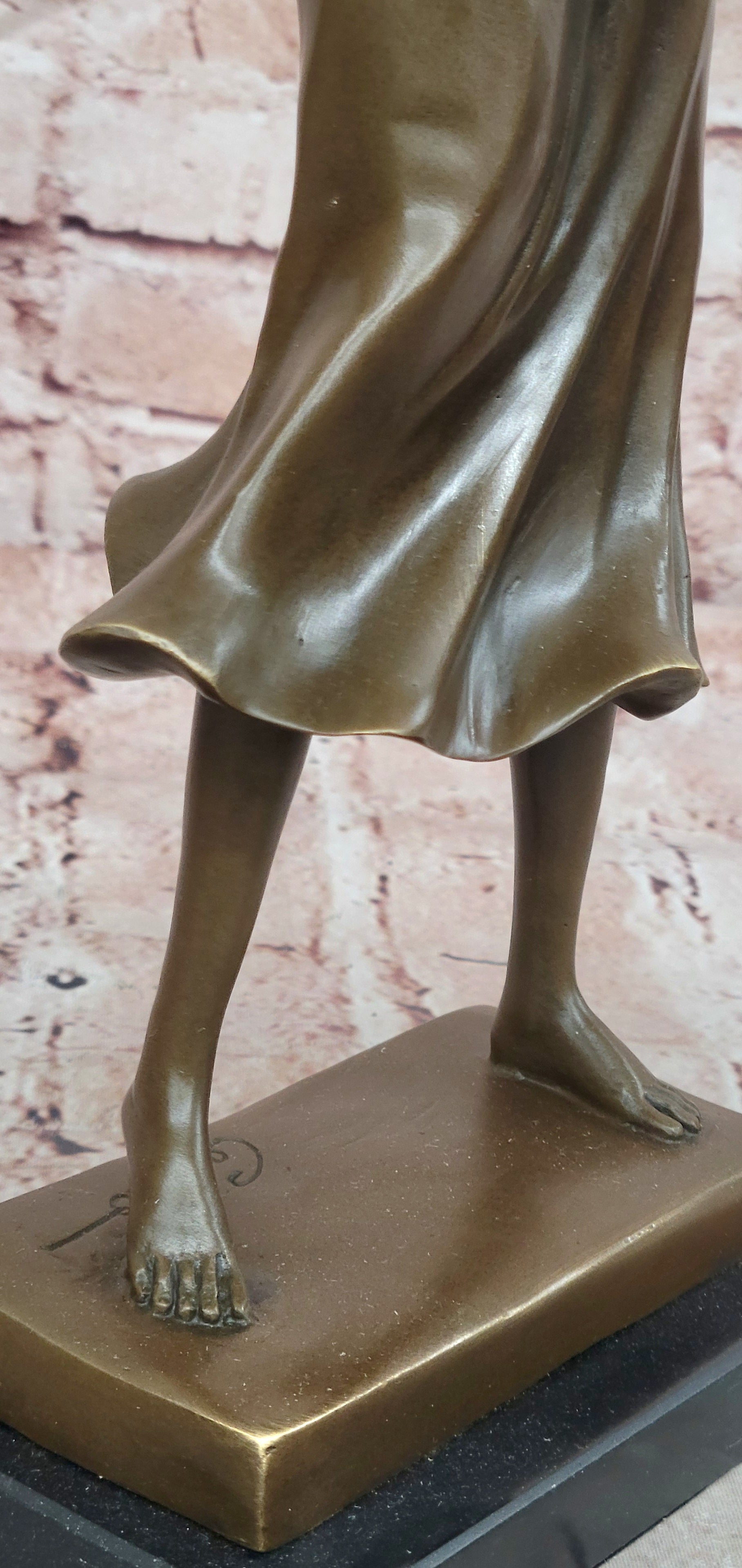 Luxurious Bronze Sculpture Female Archer Diana the Huntress Figurine Statue