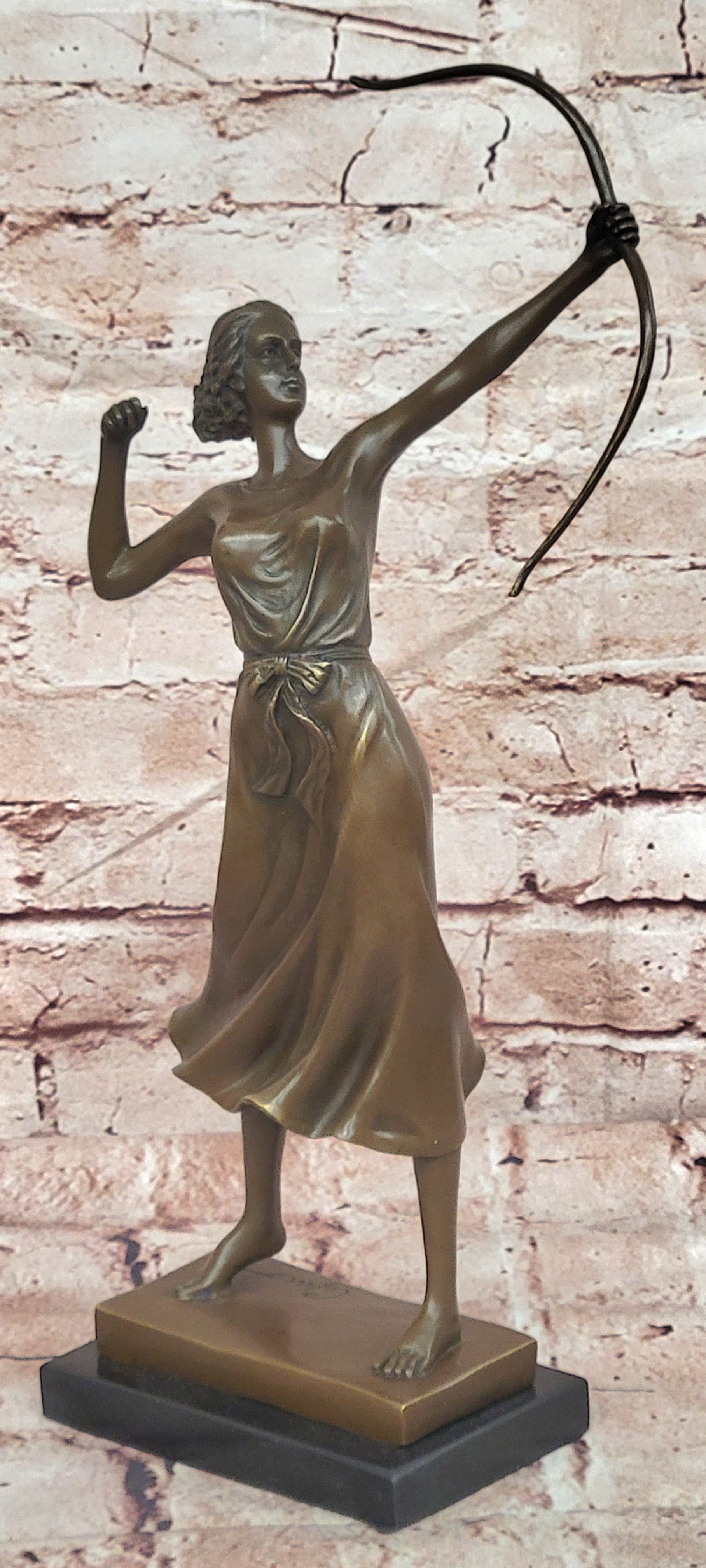 Luxurious Bronze Sculpture Female Archer Diana the Huntress Figurine Statue