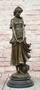 Hand Made juno Classical Woman Harvesting Grapes Bronze Sculpture Statue