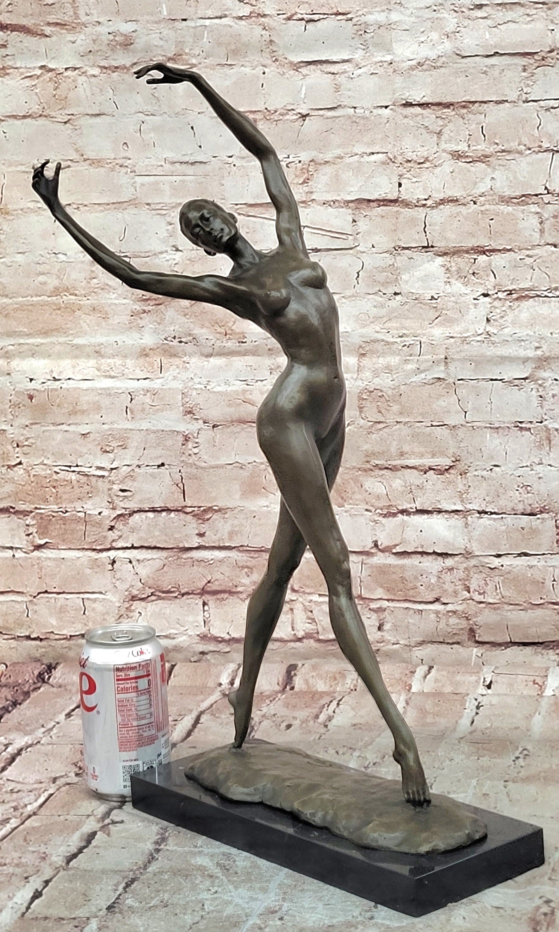 Luxury Bronze Sculpture of a Dancer in Perfect Motion Singed Cesaro Figurine