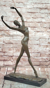 Luxury Bronze Sculpture of a Dancer in Perfect Motion Singed Cesaro Figurine
