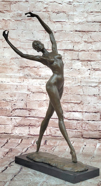 Luxury Bronze Sculpture of a Dancer in Perfect Motion Singed Cesaro Figurine