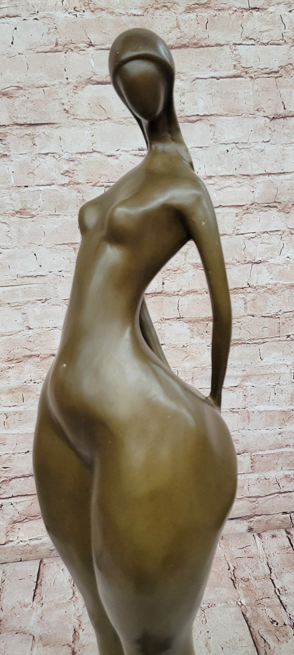 Abstract Bronze Female Sculpture – Modern Nude Woman on Marble Base
