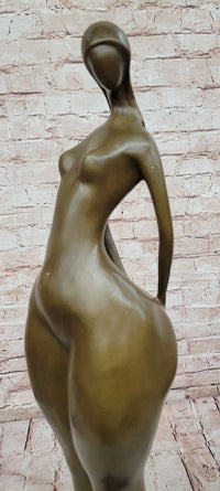 Abstract Bronze Female Sculpture – Modern Nude Woman on Marble Base
