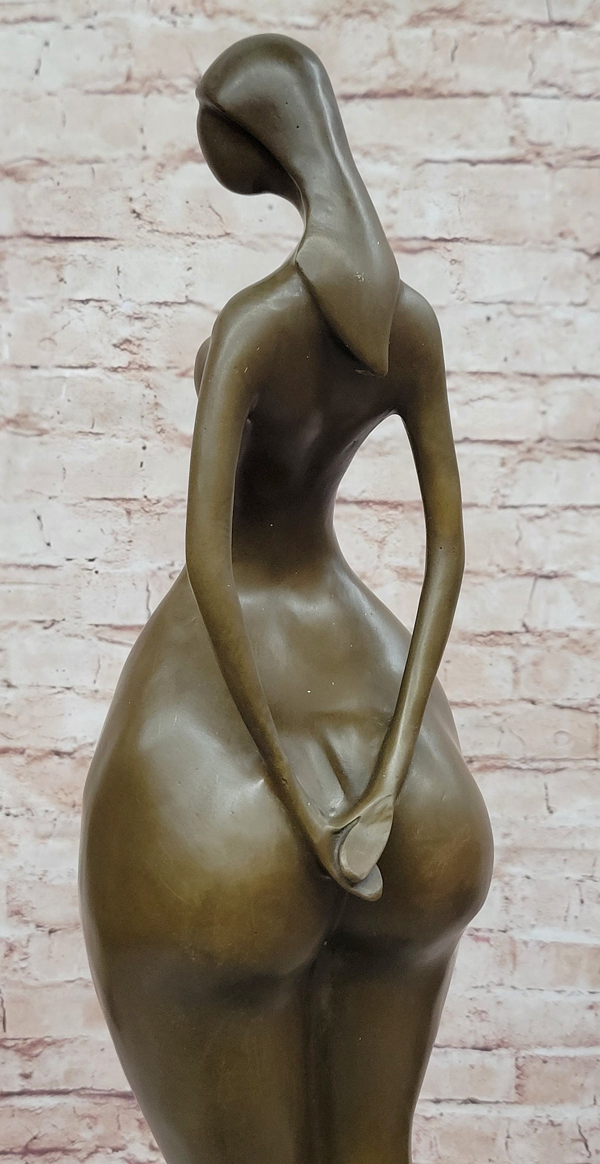Abstract Bronze Female Sculpture – Modern Nude Woman on Marble Base