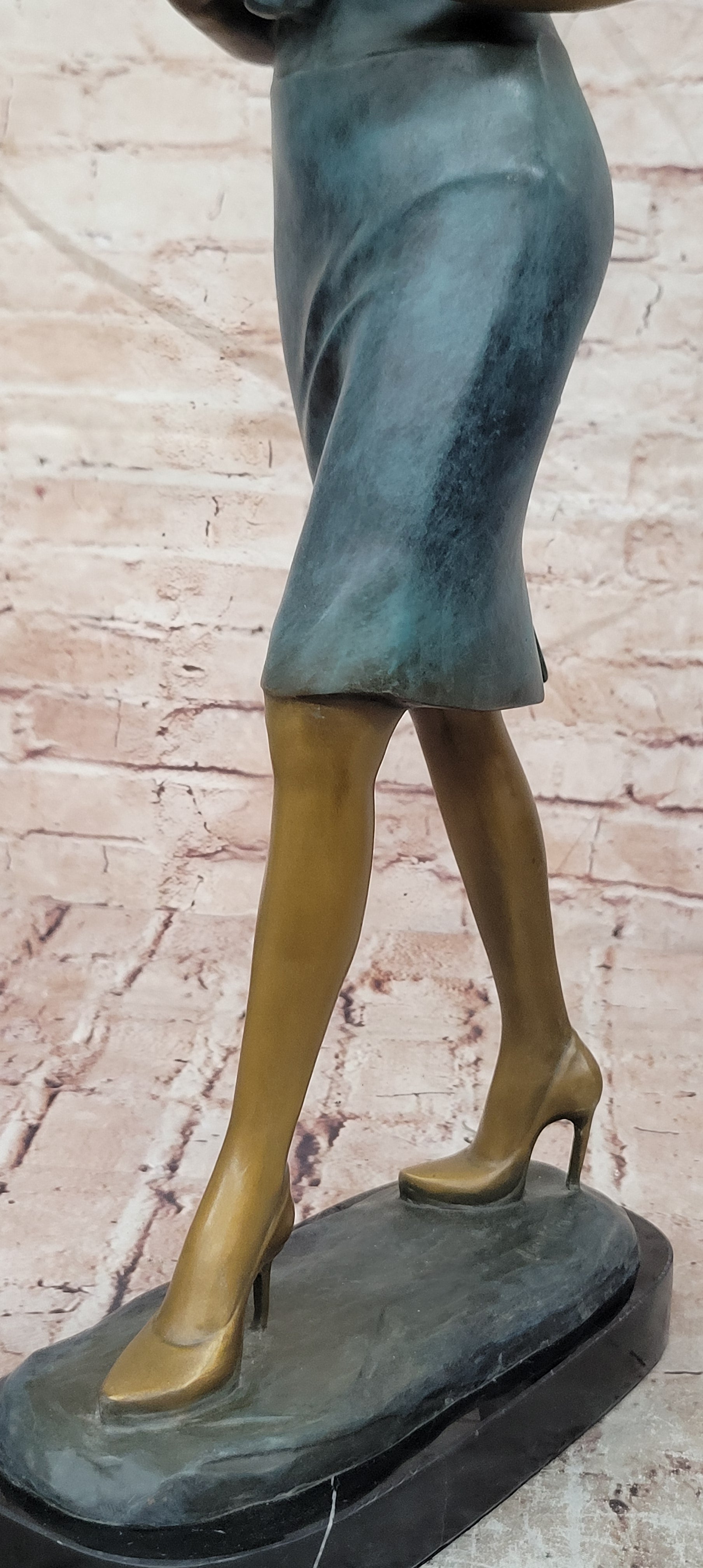 Genuine Bronze Sculpture Elegant Teacher Fashion Model Signed Original Artwork