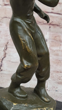 Bruce Lee Bronze Martial Artist Sculpture on Marble Base