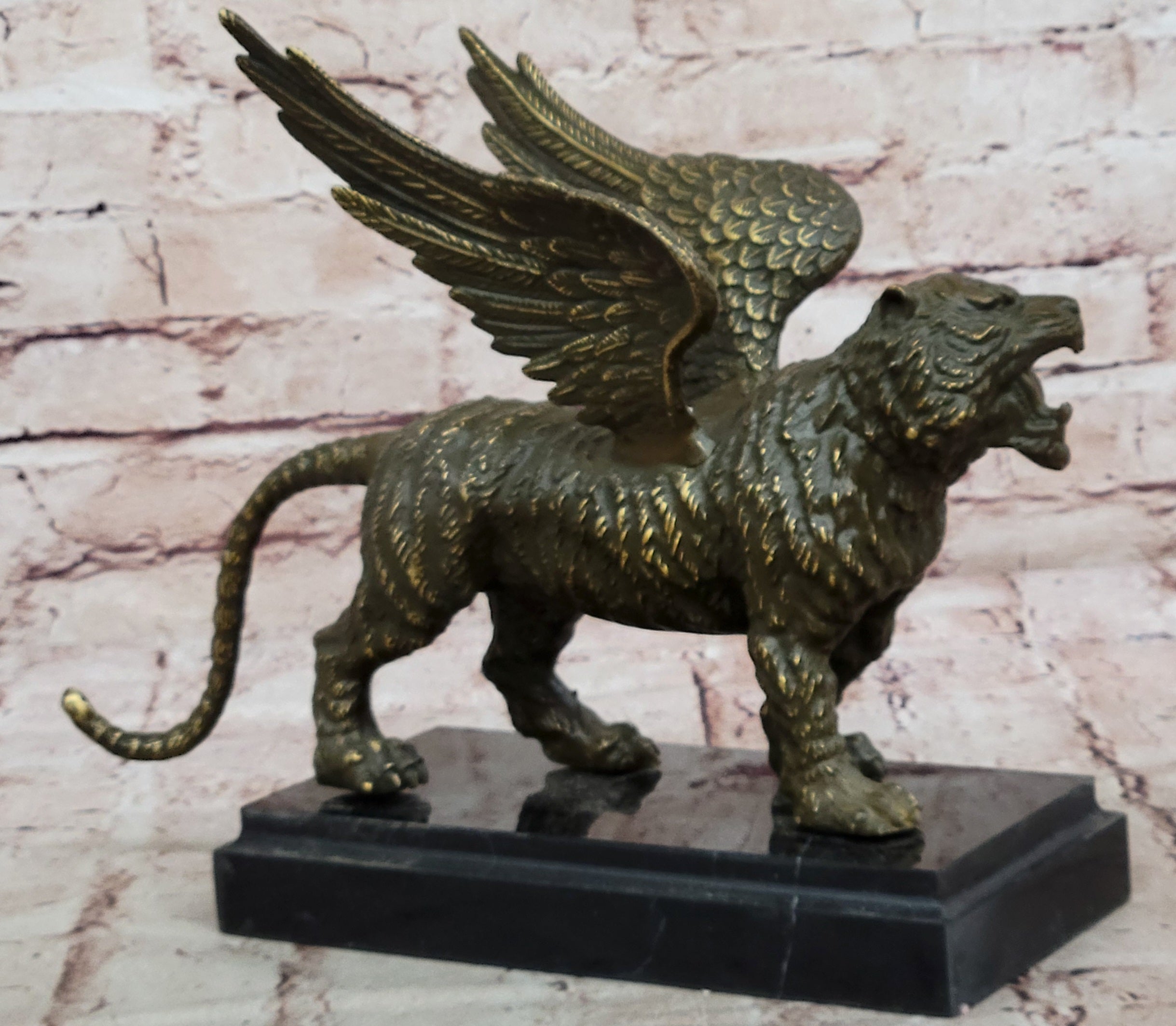Majestic Griffin Bronze - Lion-Eagle Fantasy Art