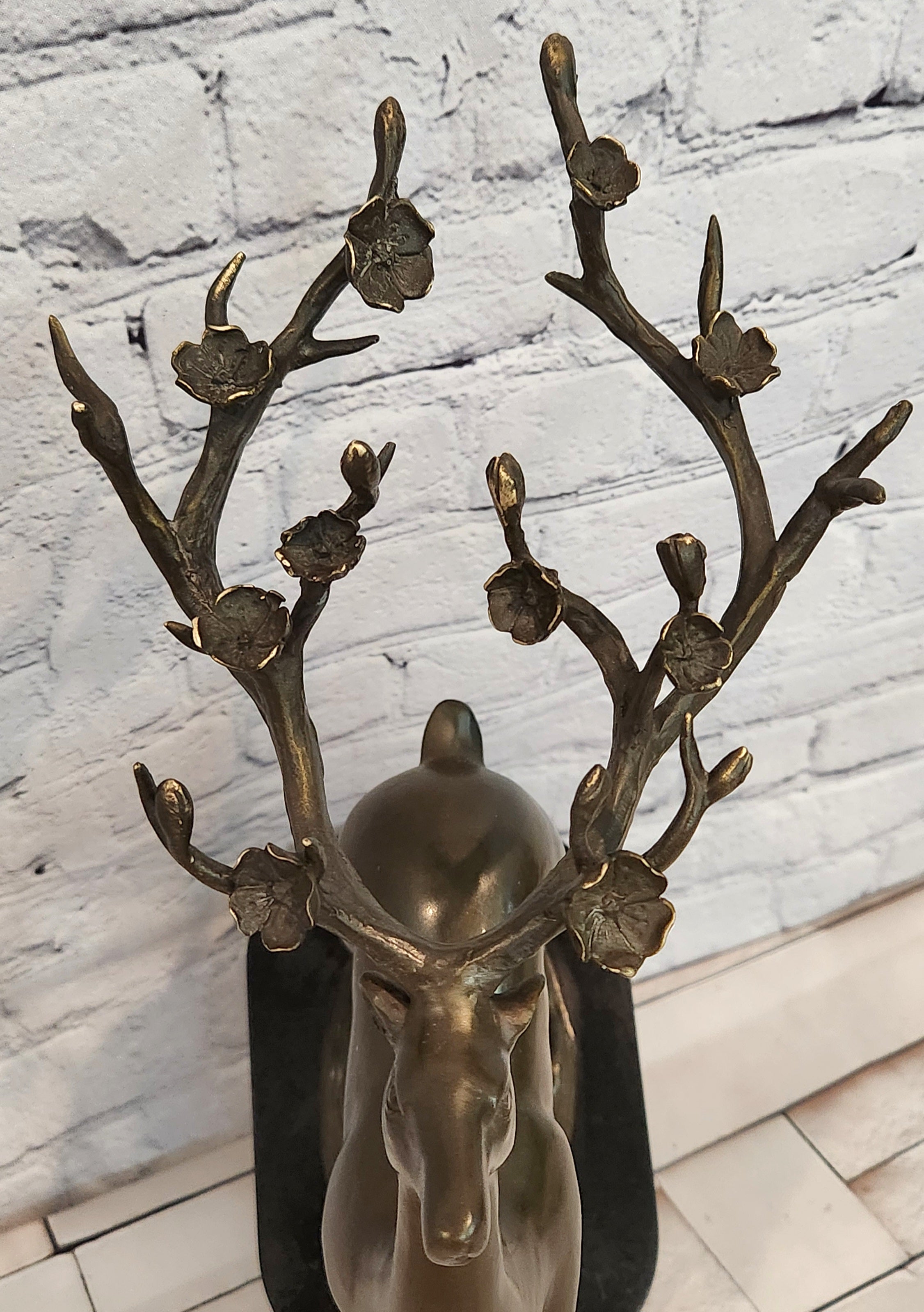 Signed Aldo Vitaleh Stag Buck Deer Bronze Sculpture Hot Cast Figure Figurine