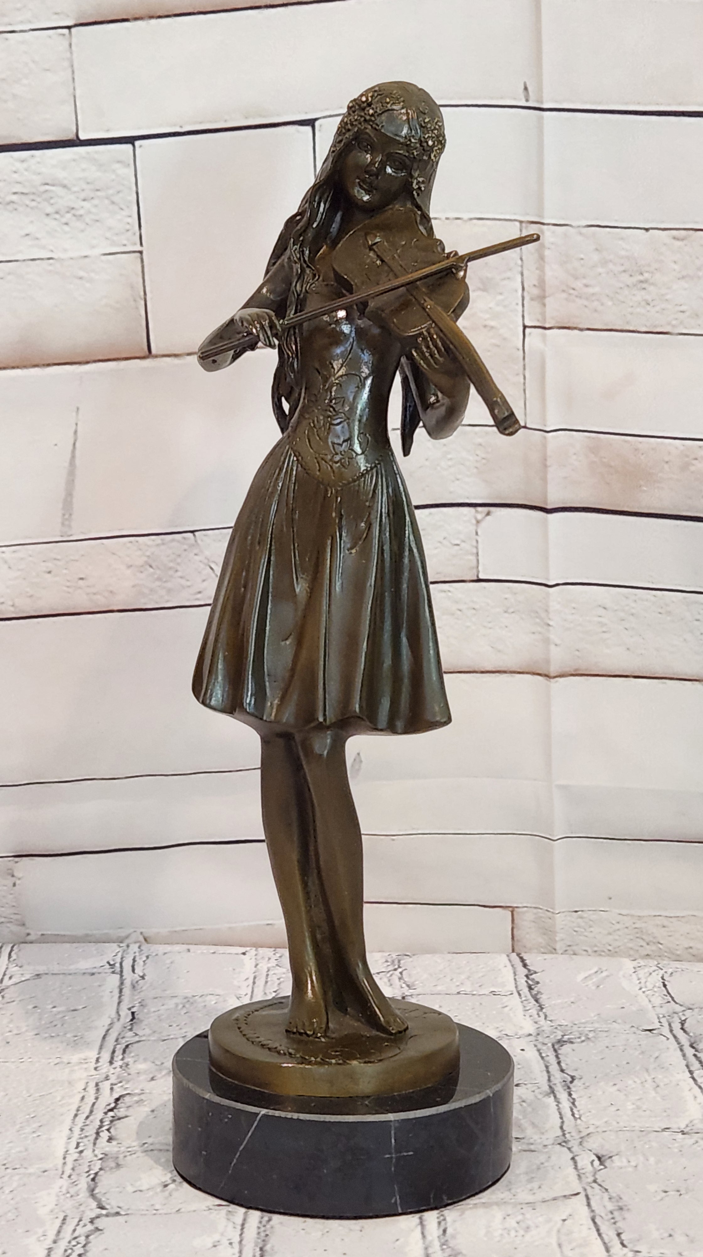 Lady Playing Violon by french Artist Jean Patoue Bronze Sculpture Statue Decor