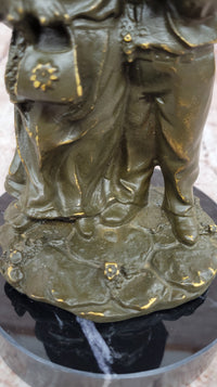 Bronze Elderly Couple Sculpture – Holding Umbrella