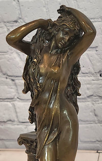Beautiful Solid Bronze Sculpture of a Roman Goddess Aphrodite by Aldo Vitaleh