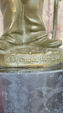 Charlie Chaplin Bronze Statue – Vintage Comedy Tribute