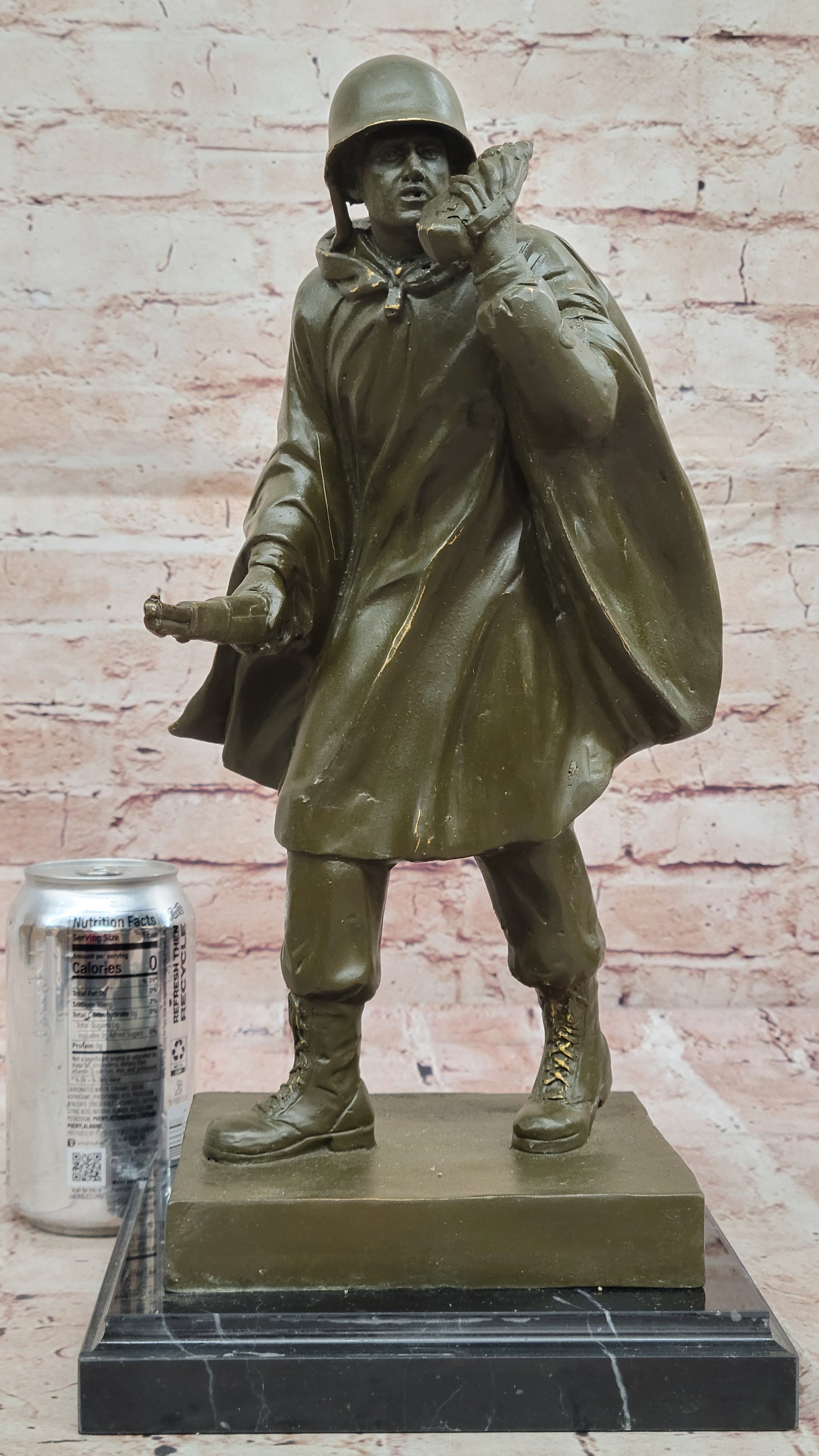 Bronze WWII Radio Operator Soldier – Military Tribute