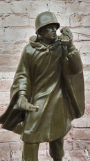 Bronze WWII Radio Operator Soldier – Military Tribute