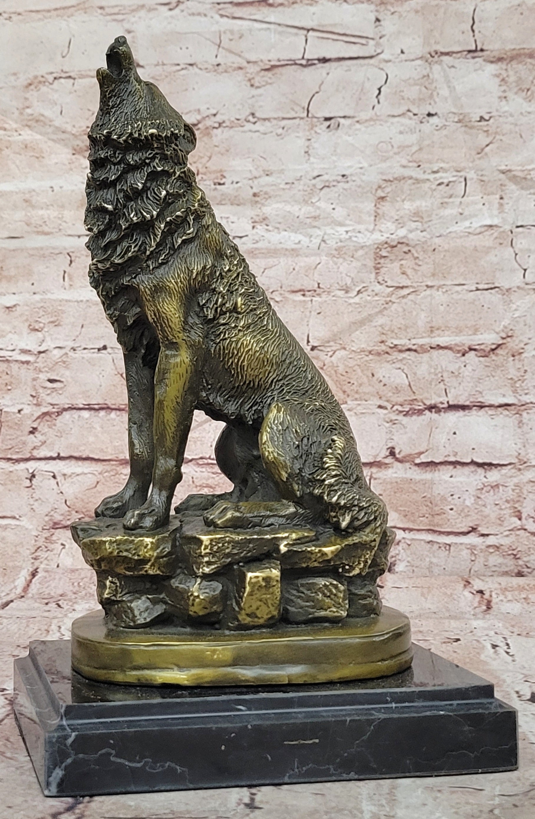 Howling Lone Wolf Real Bronze Sculpture Statue Detailed Artwork by Barye Figure