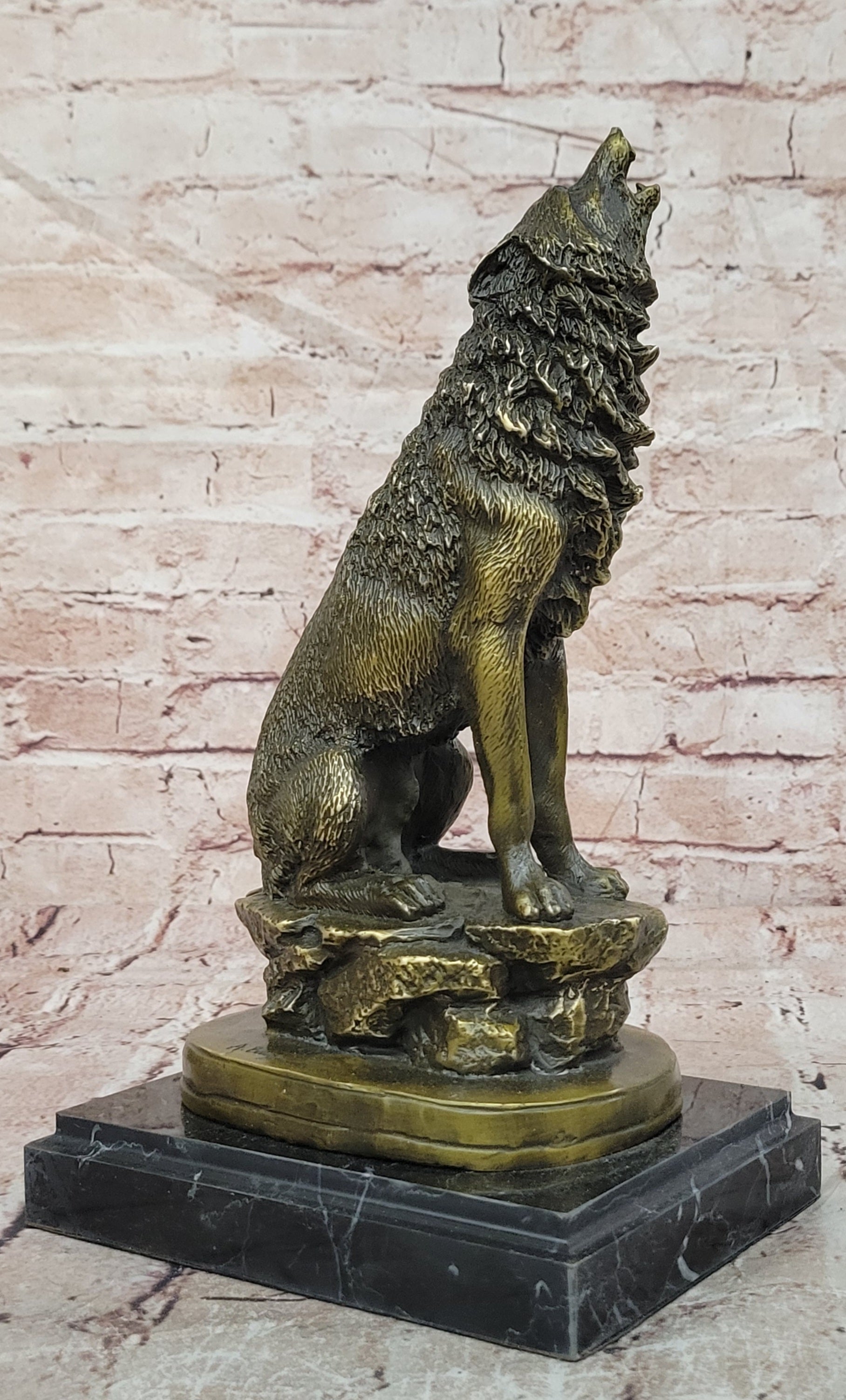 Howling Lone Wolf Real Bronze Sculpture Statue Detailed Artwork by Barye Figure