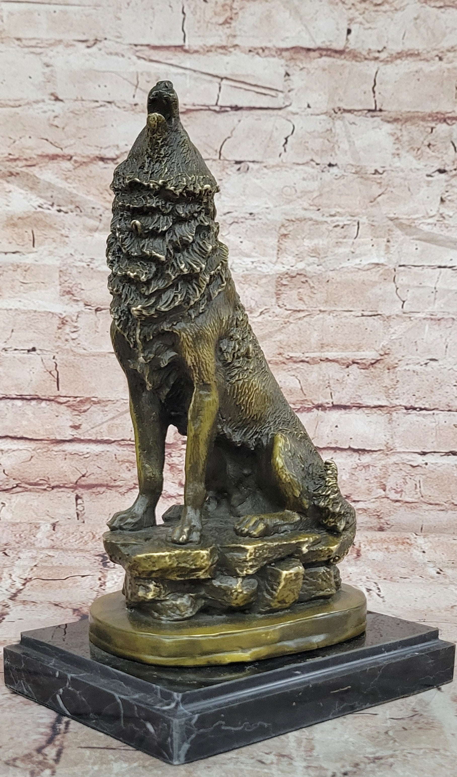 Howling Lone Wolf Real Bronze Sculpture Statue Detailed Artwork by Barye Figure
