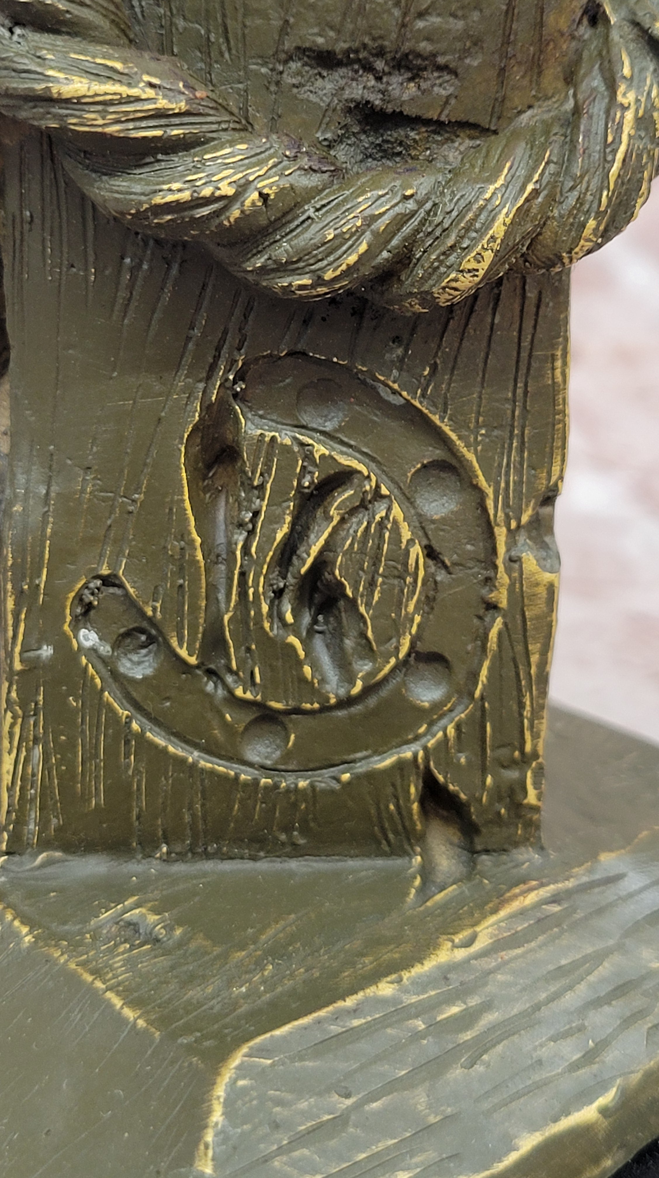 Bronze Horse Head Bust with Rope – Equestrian Sculpture