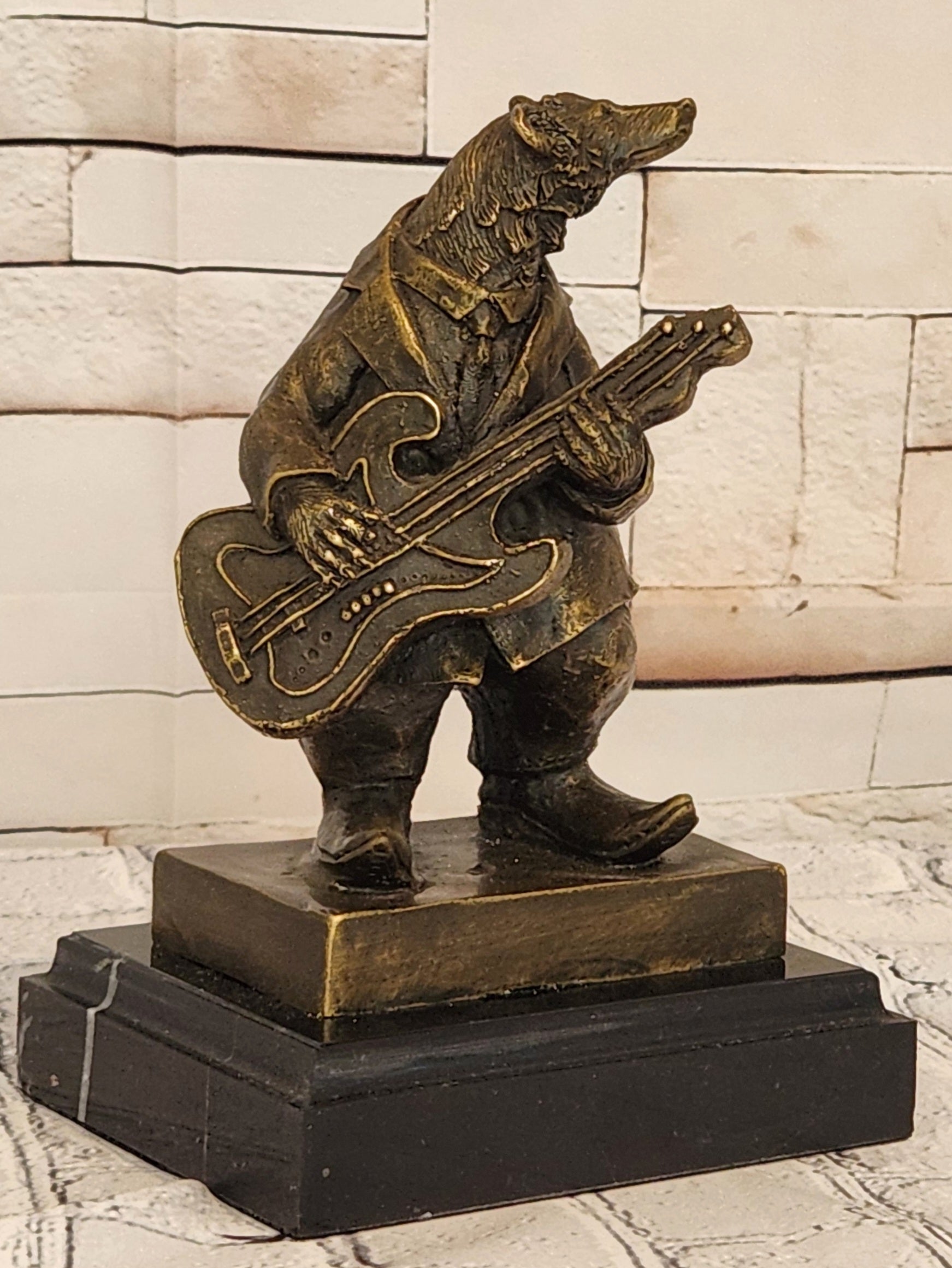 Signed Original Williams Bear Playing Music Genuine Bronze Sculpture Statue