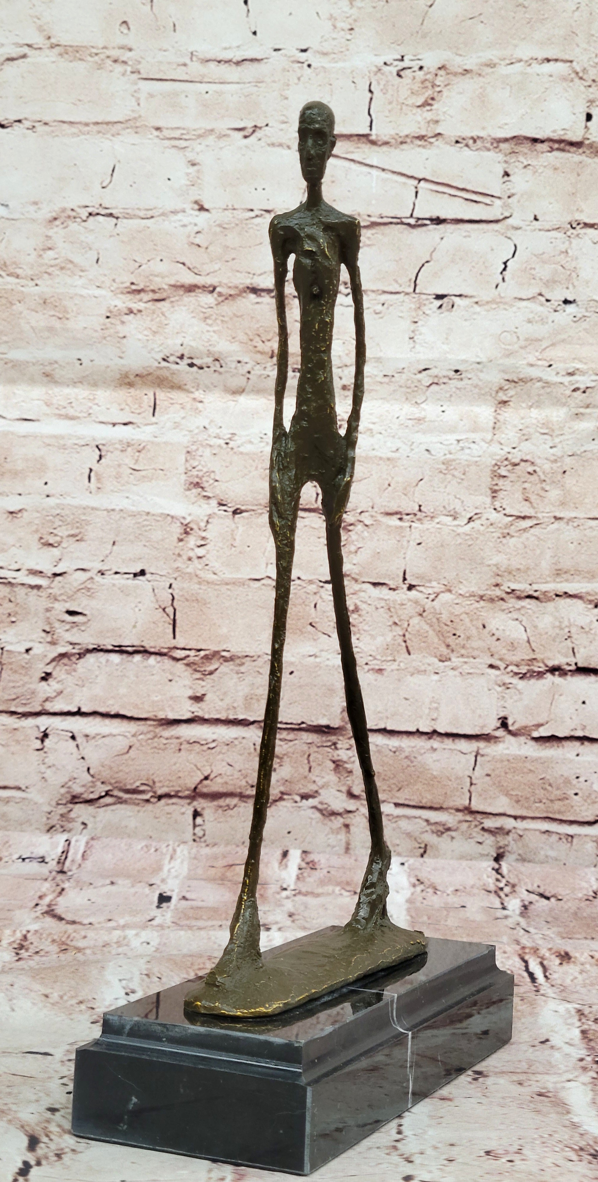 Walking Man Bronze Sculpture – Giacometti Style Art