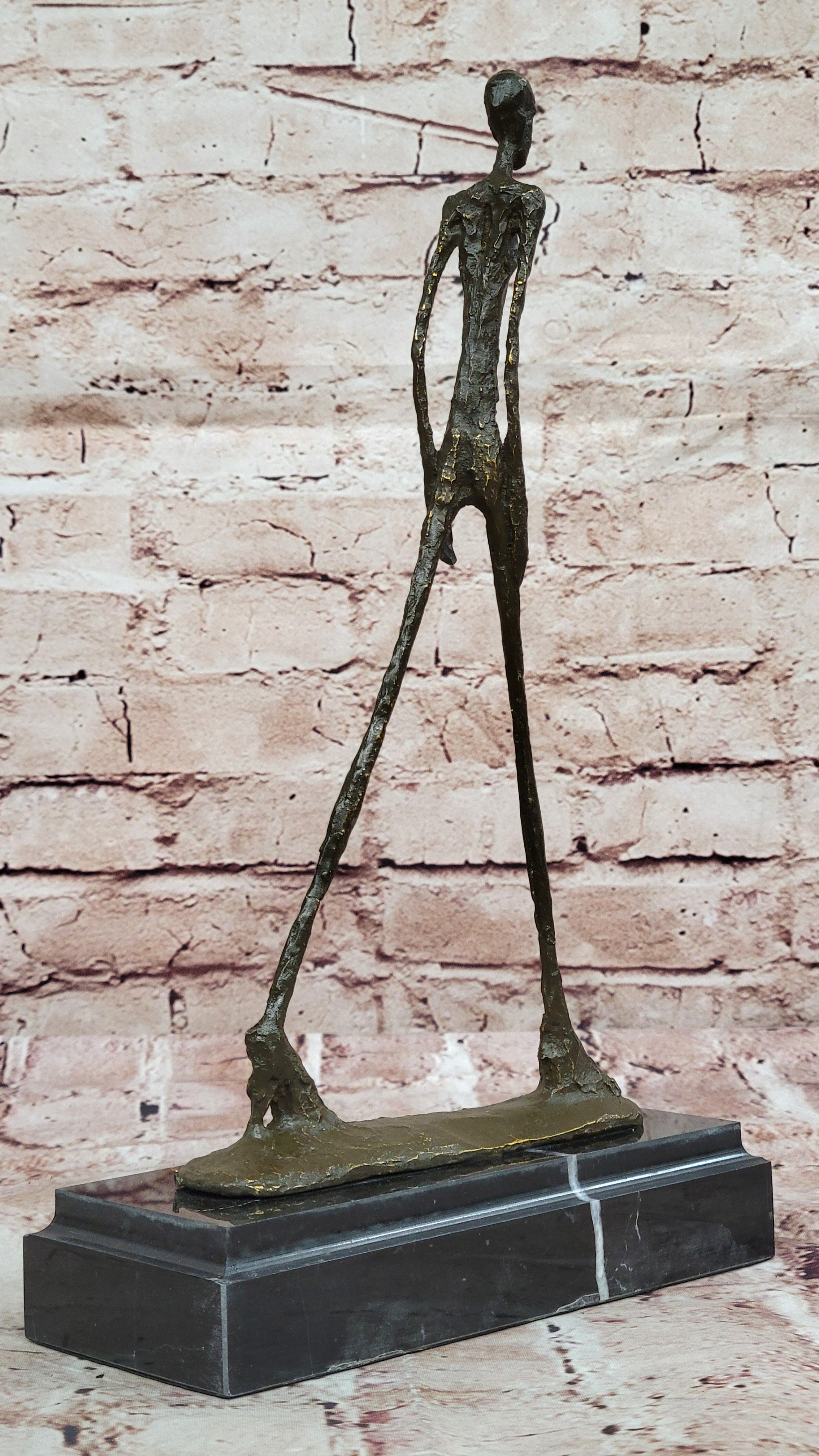 Walking Man Bronze Sculpture – Giacometti Style Art