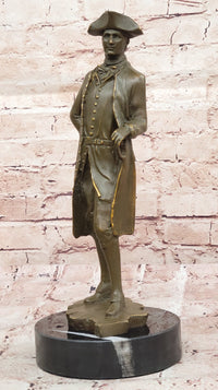 Colonial Gentleman Bronze Sculpture – Historical American