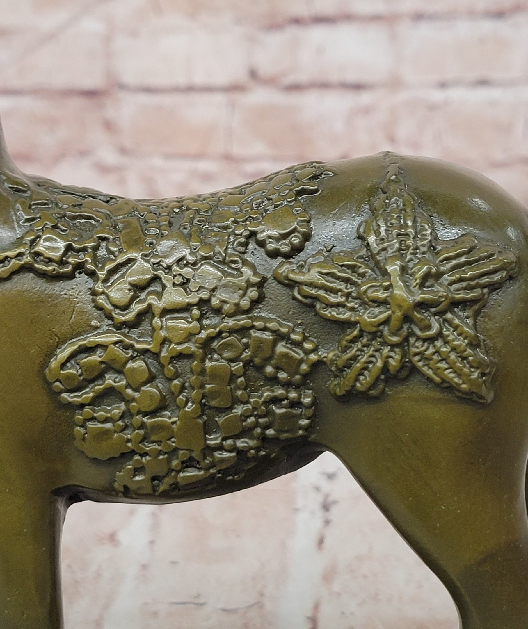 Genuine Bronze Beautiful Whitetail Stag by Bugatti Deer Statue Collectible Artwork