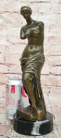 Signed Vintage Venus de Milo Bronze Sculpture Collectible Louvre Museum Artwork