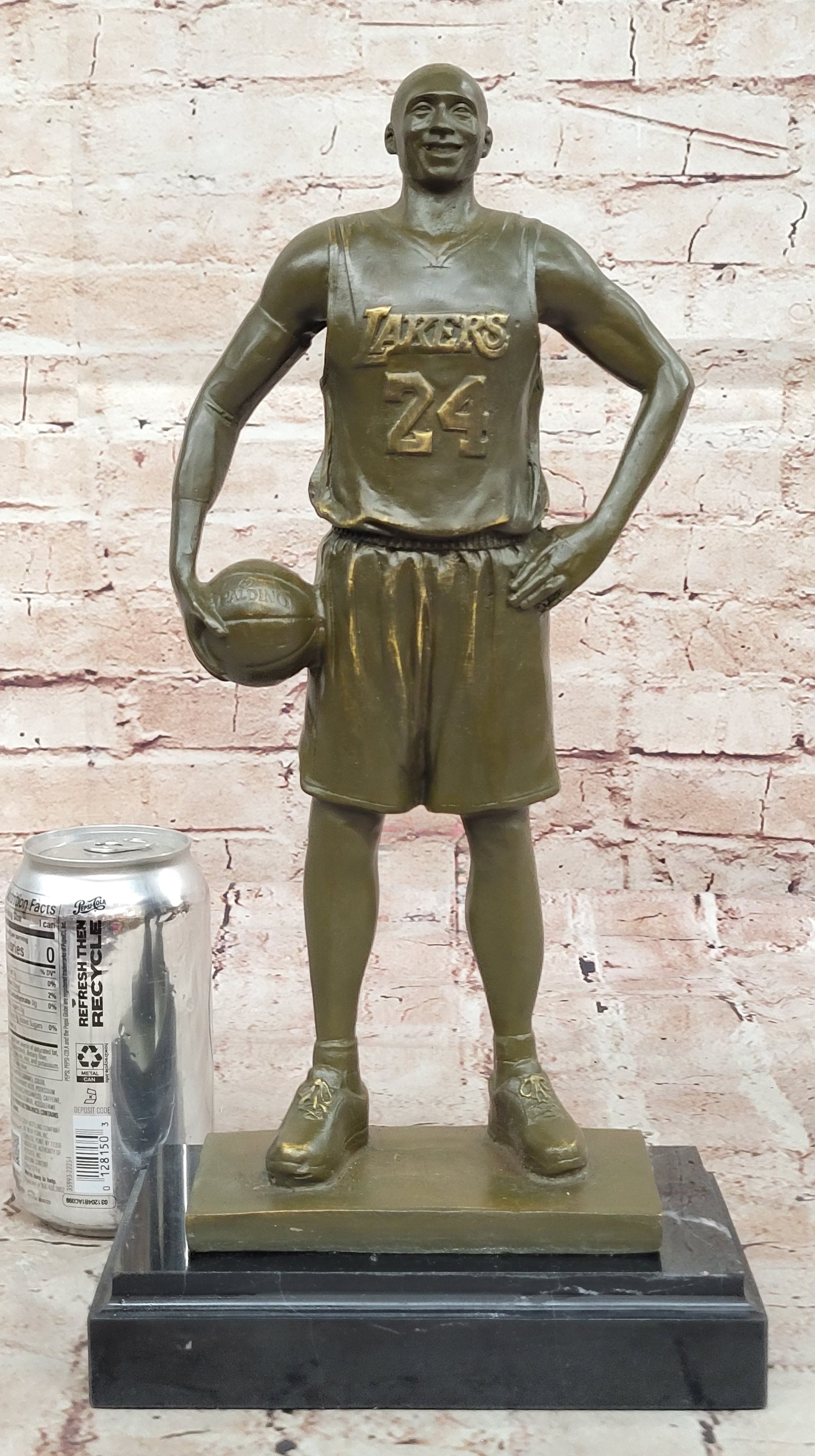 Bronze NBA Basketball Player - Kobe Bryant Lakers #24