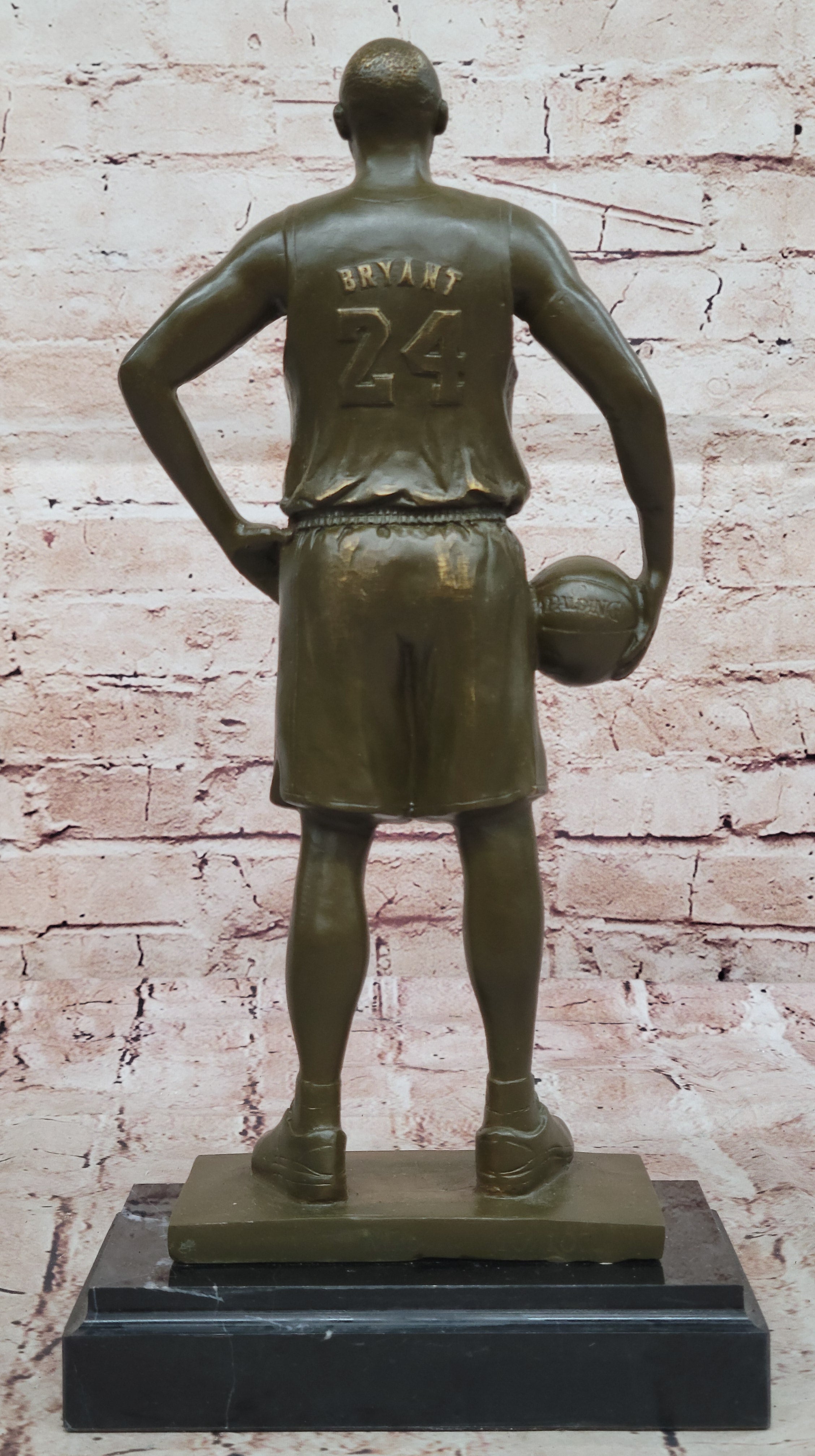 Bronze NBA Basketball Player - Kobe Bryant Lakers #24