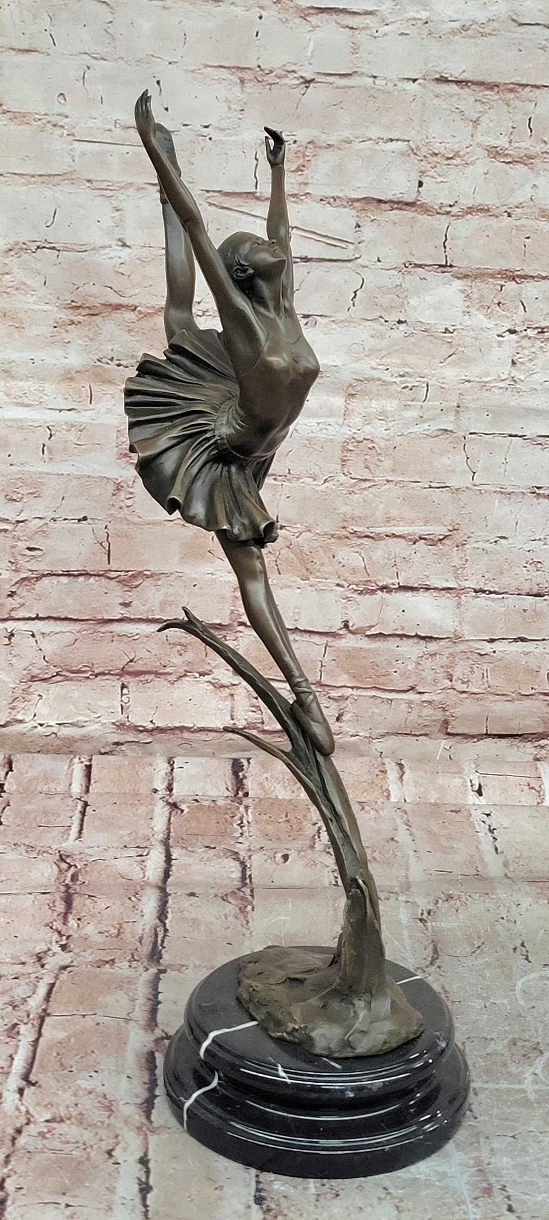 Signed Cesaro Gorgeous Ballerina in Twine Bronze Sculpture Figurine Statue